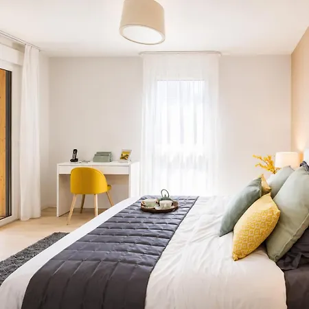 Zenao 7 Hotel apartamentowy 4*